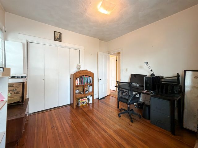 29 Wigglesworth St, Somerville, MA 02145