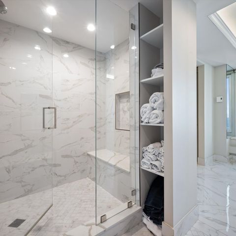 132 E Delaware Place 5106, Chicago, IL 60611