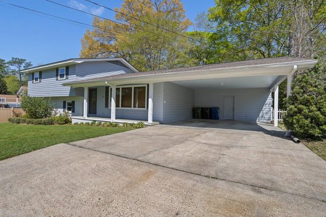 703 Woodland Hills Dr., Hattiesburg, MS 39402