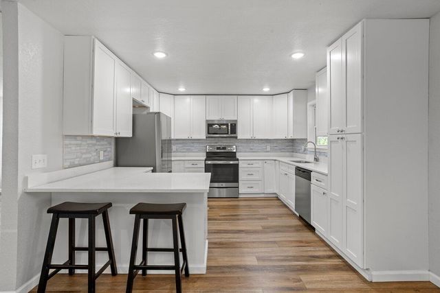 703 Woodland Hills Dr., Hattiesburg, MS 39402