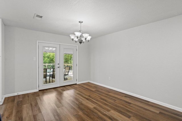 703 Woodland Hills Dr., Hattiesburg, MS 39402