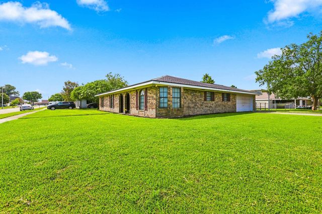 100 Maria Circle, Houma, LA 70360