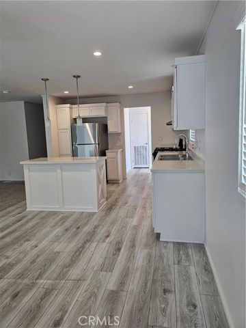 1560 Massachussetts Avenue 94, Riverside, CA 92570