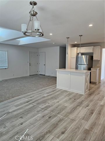 1560 Massachussetts Avenue 94, Riverside, CA 92570