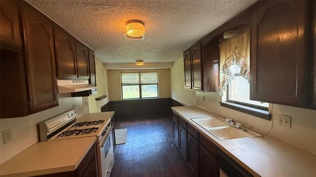 905 Branchwood Court, Norman, OK 73072