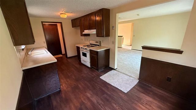905 Branchwood Court, Norman, OK 73072