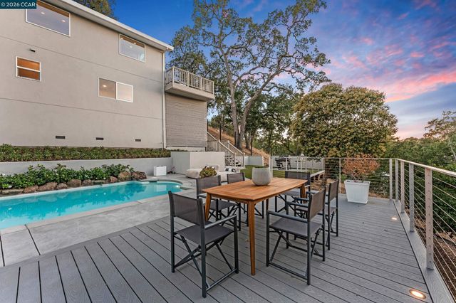 127 Caminar Way, Walnut Creek, CA 94596