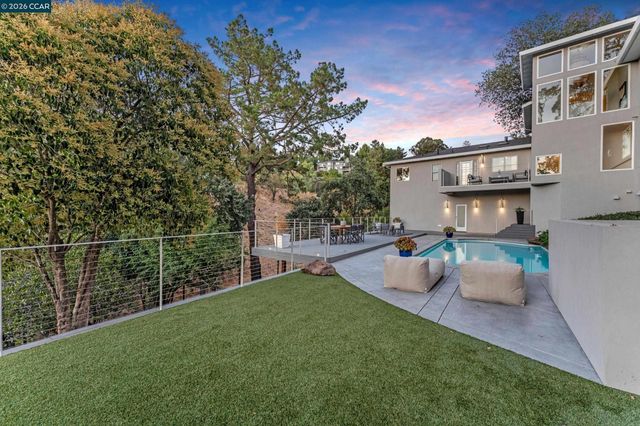 127 Caminar Way, Walnut Creek, CA 94596