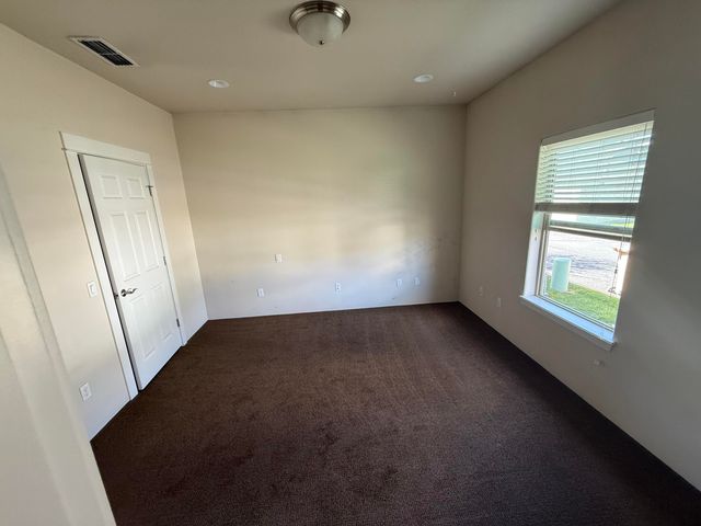 741 SW Kinsington Court, Grants Pass, OR 97526