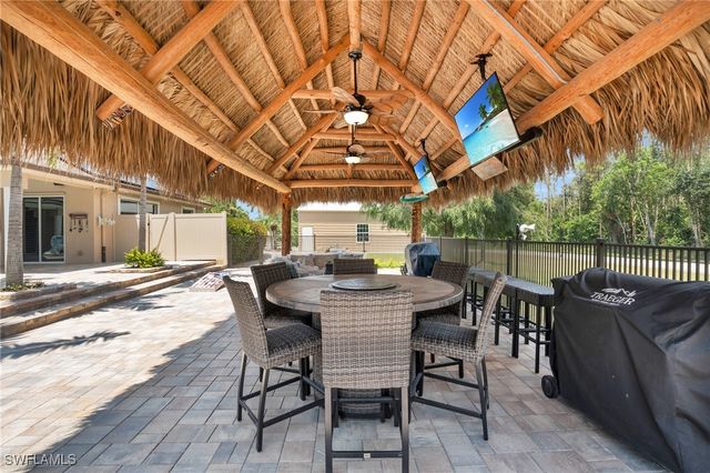 6480 Pine Cone CT, Fort Myers, FL 33912