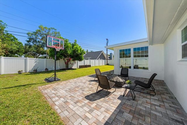 13497 100TH AVENUE, Seminole, FL 33776