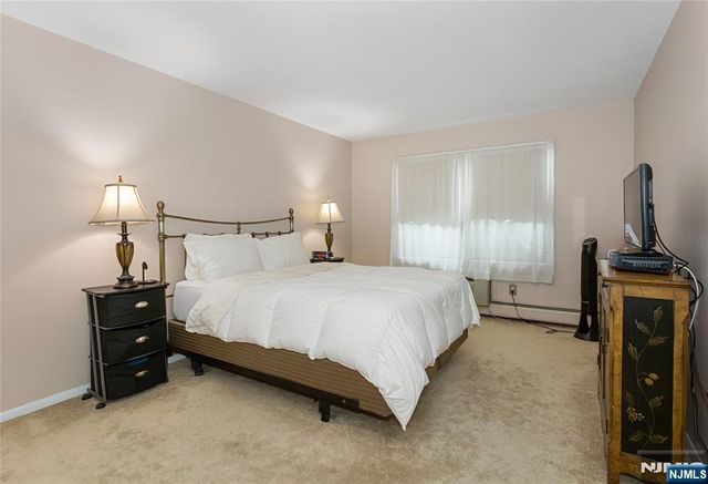 25 Market Street 4, Saddle Brook, NJ 07663