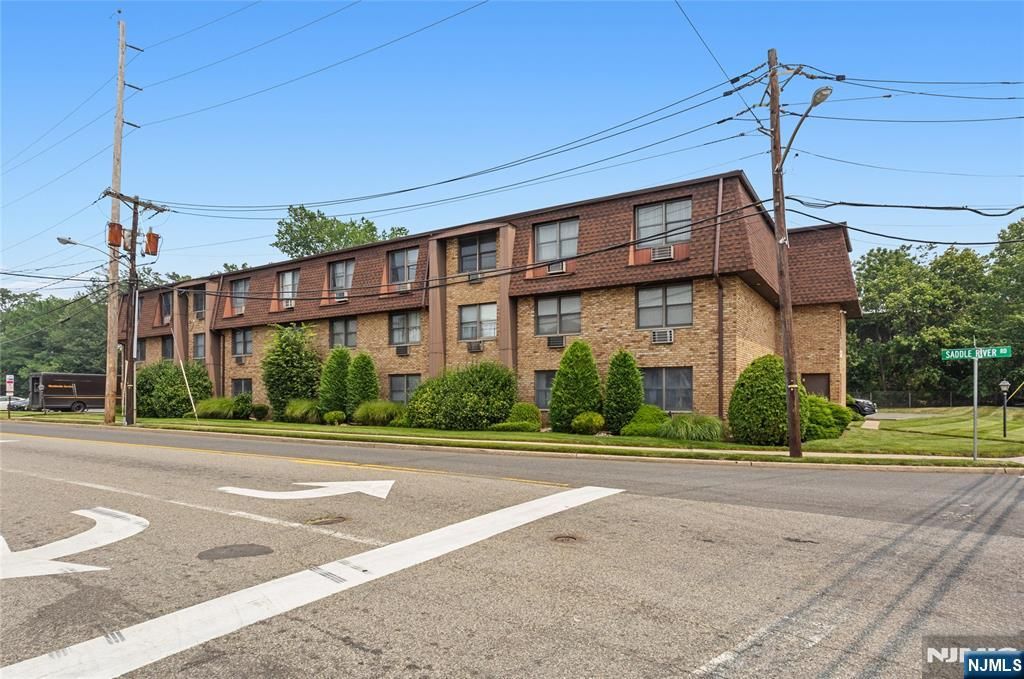 25 Market Street 4, Saddle Brook, NJ 07663