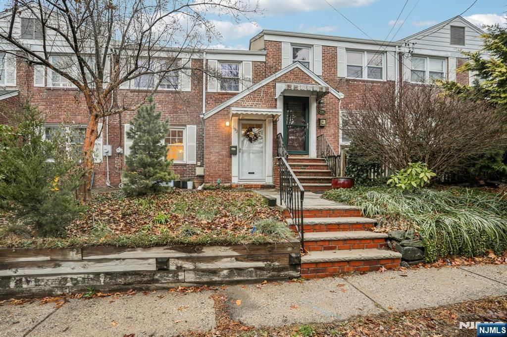 593 Beverly Road, Teaneck, NJ 07666