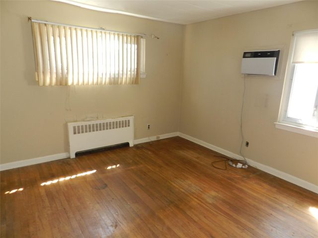 331 Boundary Avenue, Bethpage, NY 11714