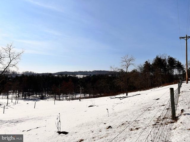 1800 ROSS RD, Curwensville, PA 16833