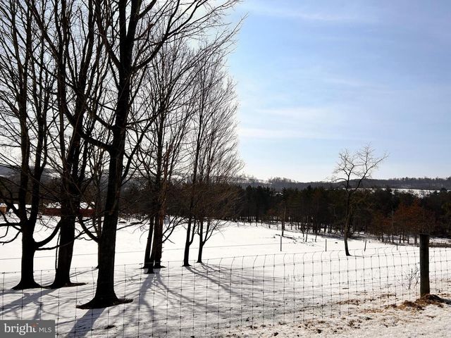 1800 ROSS RD, Curwensville, PA 16833