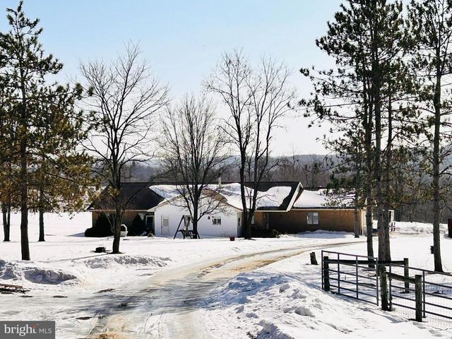 1800 ROSS RD, Curwensville, PA 16833