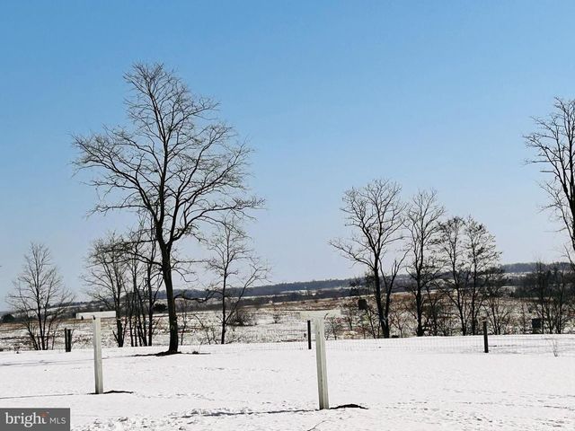 1800 ROSS RD, Curwensville, PA 16833