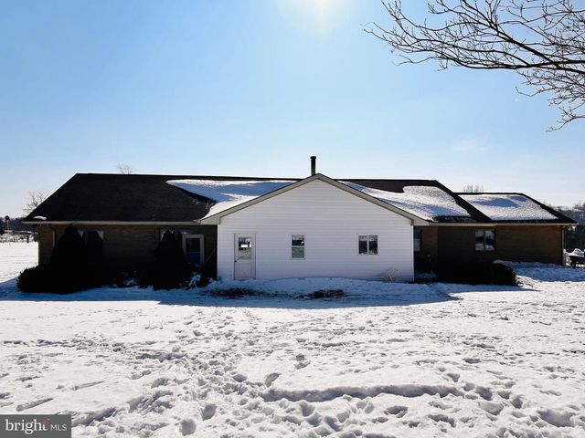 1800 ROSS RD, Curwensville, PA 16833