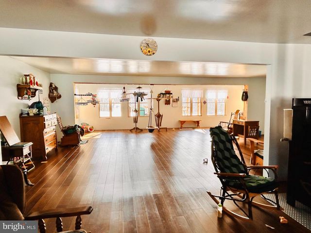 1800 ROSS RD, Curwensville, PA 16833