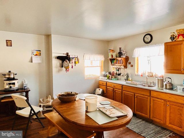 1800 ROSS RD, Curwensville, PA 16833