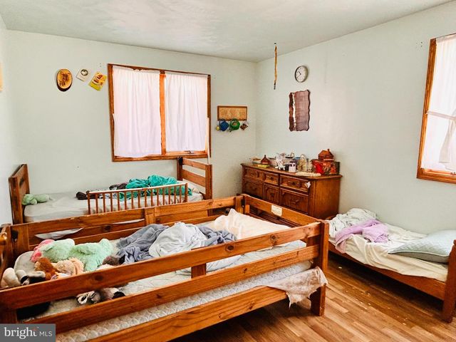 1800 ROSS RD, Curwensville, PA 16833