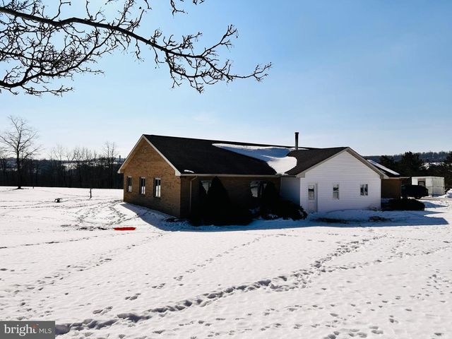 1800 ROSS RD, Curwensville, PA 16833