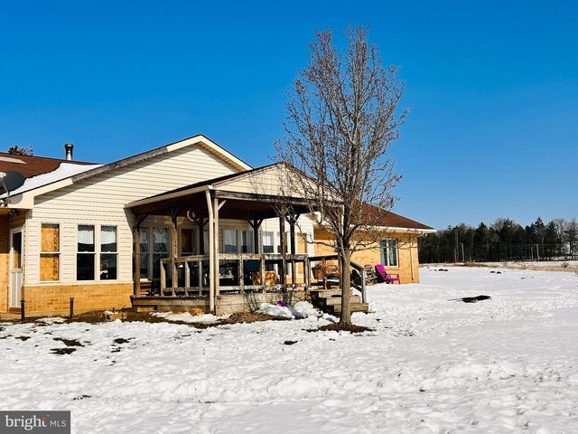 1800 ROSS RD, Curwensville, PA 16833