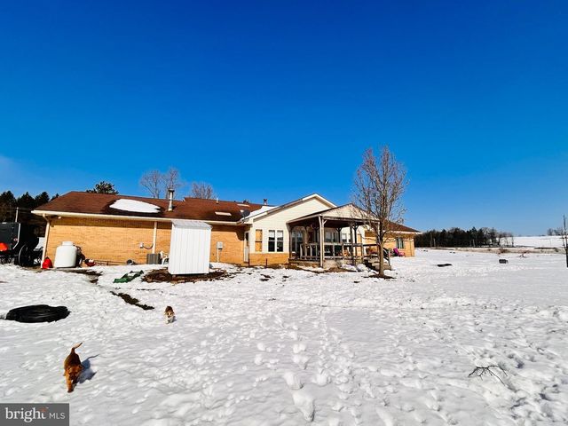 1800 ROSS RD, Curwensville, PA 16833