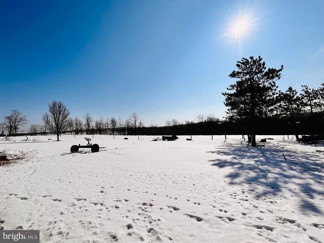 1800 ROSS RD, Curwensville, PA 16833