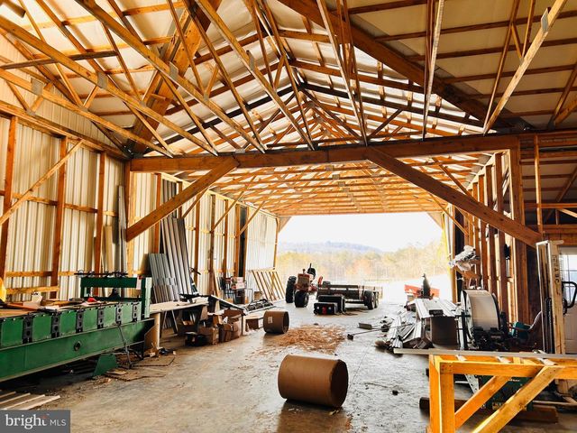 1800 ROSS RD, Curwensville, PA 16833