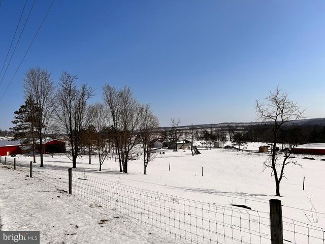 1800 ROSS RD, Curwensville, PA 16833