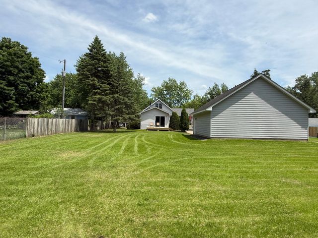 8428 Eastwood Road, Mounds View, MN 55112