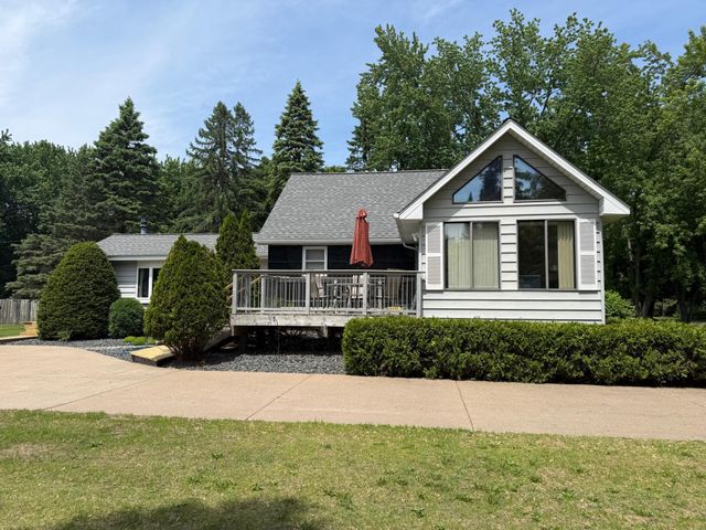 8428 Eastwood Road, Mounds View, MN 55112