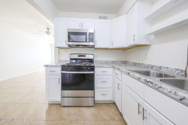 2012 S Beverly Avenue, Tucson, AZ 85711