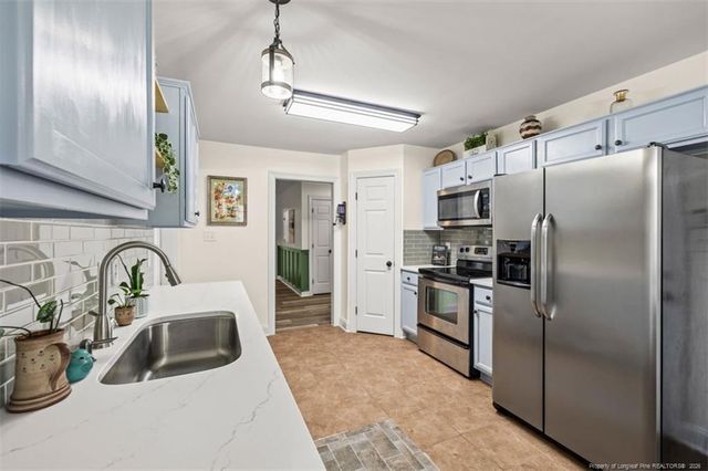 610 Orchard Falls Drive, Spring Lake, NC 28390