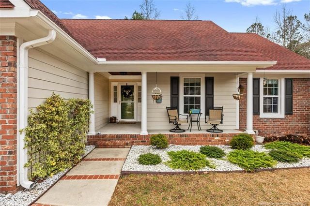 610 Orchard Falls Drive, Spring Lake, NC 28390