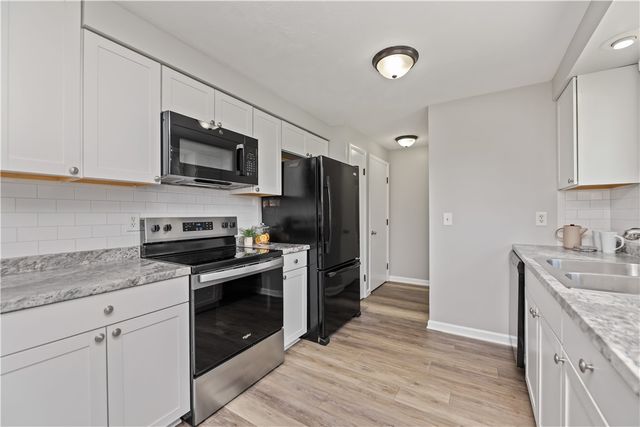 389 Sharon Drive, Greece, NY 14626