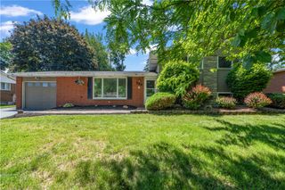 389 Sharon Drive, Greece, NY 14626