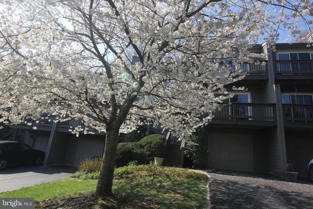 37-F MELROSE RD, Princeton, NJ 08540