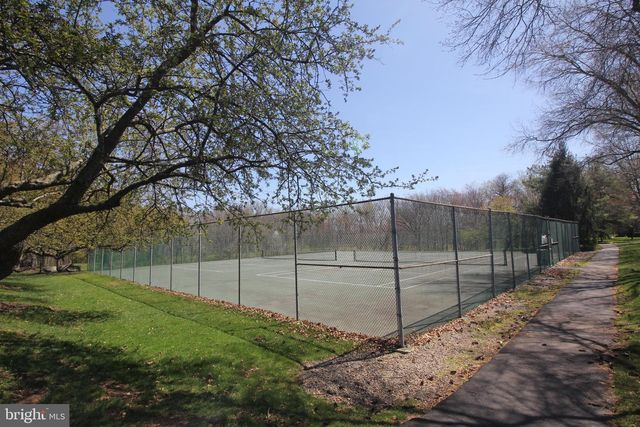 37-F MELROSE RD, Princeton, NJ 08540