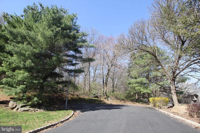 37-F MELROSE RD, Princeton, NJ 08540