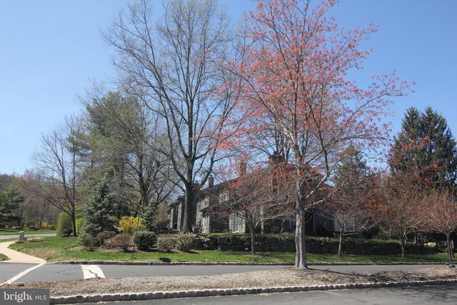 37-F MELROSE RD, Princeton, NJ 08540