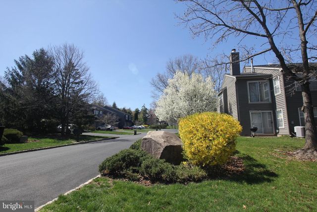 37-F MELROSE RD, Princeton, NJ 08540