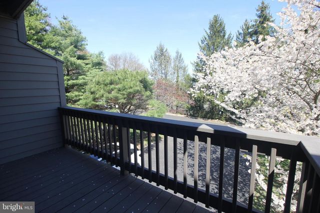 37-F MELROSE RD, Princeton, NJ 08540