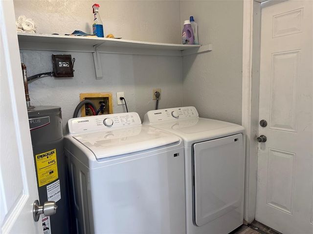 846 NW 8th St, Hallandale Beach, FL 33009