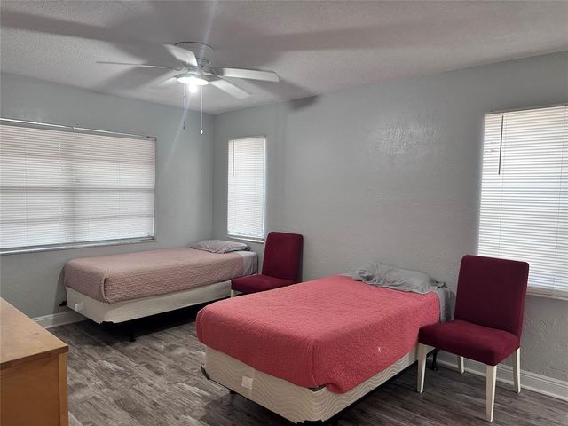 846 NW 8th St, Hallandale Beach, FL 33009