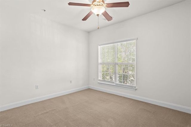 200 Lennox Drive 2D, Jamestown, NC 27282
