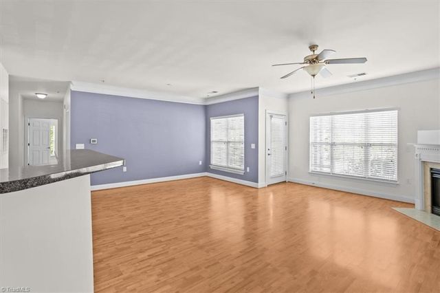 200 Lennox Drive 2D, Jamestown, NC 27282